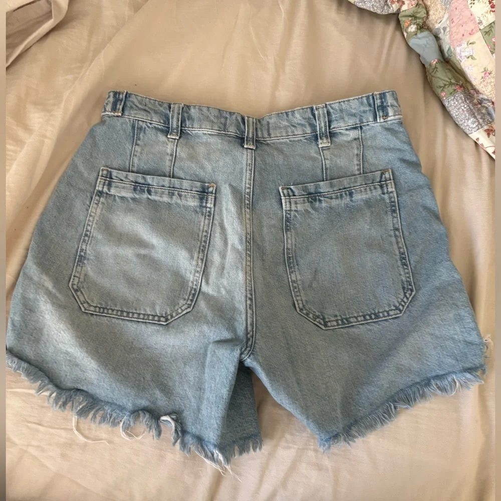 We The Free Palmer Jean Shorts - Picture 3 of 3